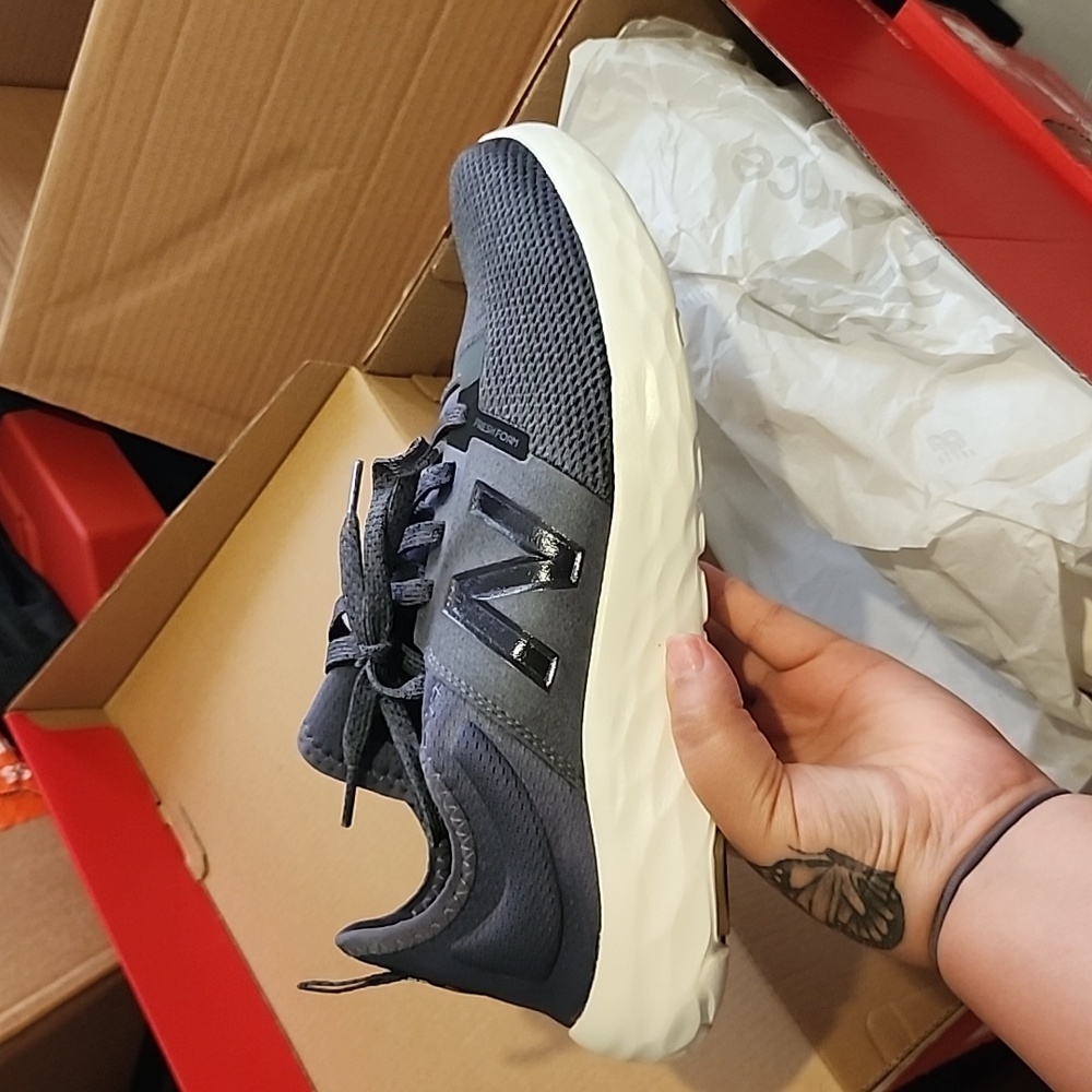 New balance shoes